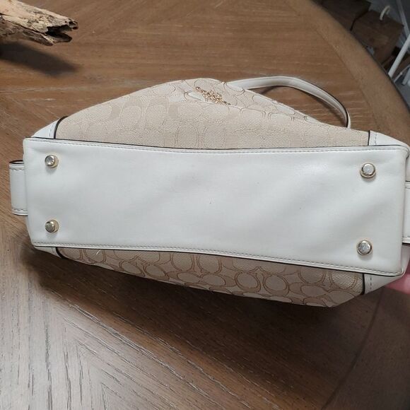 Coach Edie 31 Leather & Siganture Jacquard Print Shoulder Bag, EXCELLENT CONDIT - Picture 14 of 16